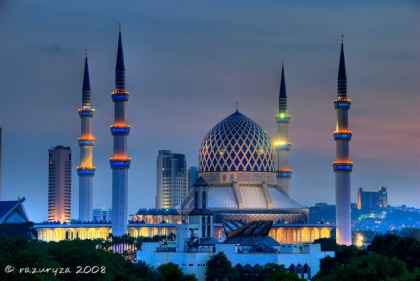 Masjid Sultan Salahuddin Abdul Aziz Shah at dusk, Shah Alam, Selangor, Malaysia